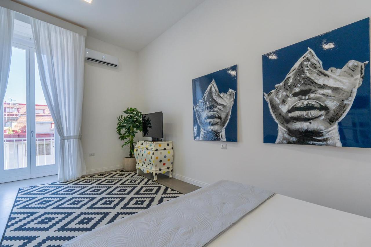 Appartamento Via Toledo 55 - Palazzo Della Porta Naples Luaran gambar